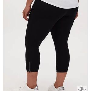 Torrid CROP PLATINUM LEGGING - PONTE SIDE ZIP BLACK 3x